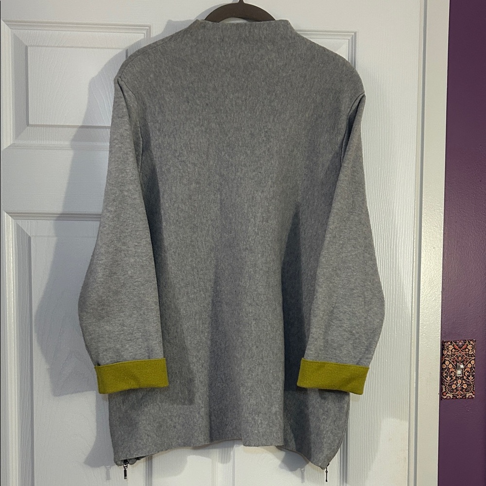 Tahari XL Heather Gray Sweater